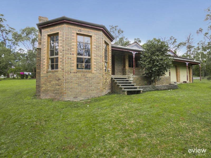 1 Gibbs Road, Healesville, Vic 3777 Property Details