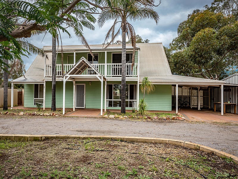 2 Leicester Close, Deepdale, WA 6532 Property Details