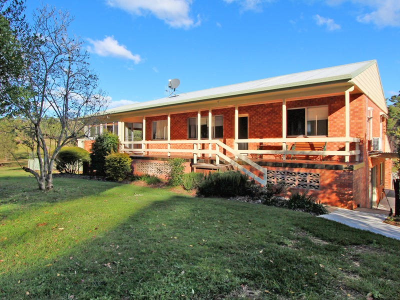 329 John Oxley Drive, Thrumster, NSW 2444