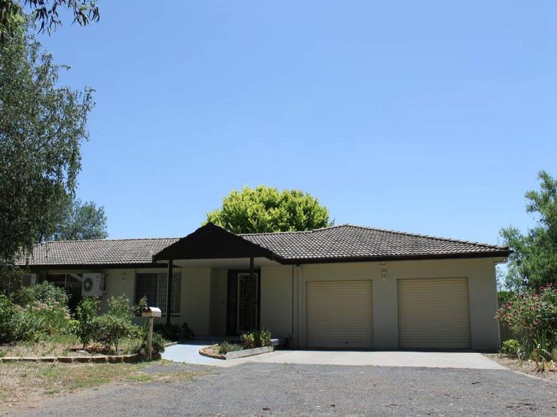 3 Willawong Street, Young, NSW 2594