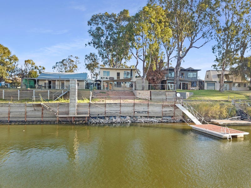 70 Page Drive, Blanchetown, SA 5357 House for Sale