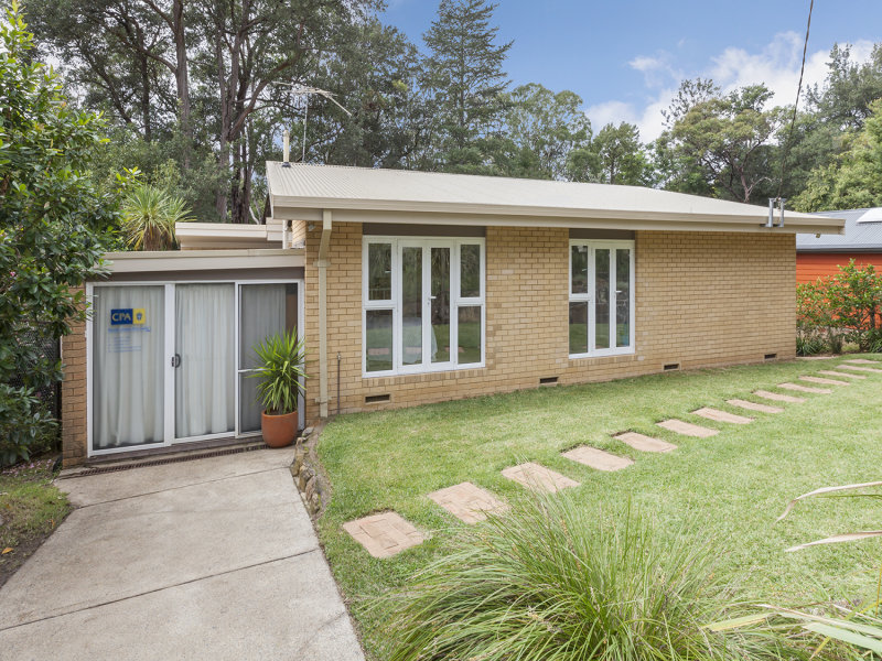11 Lugano Avenue, Springwood, NSW 2777 Property Details