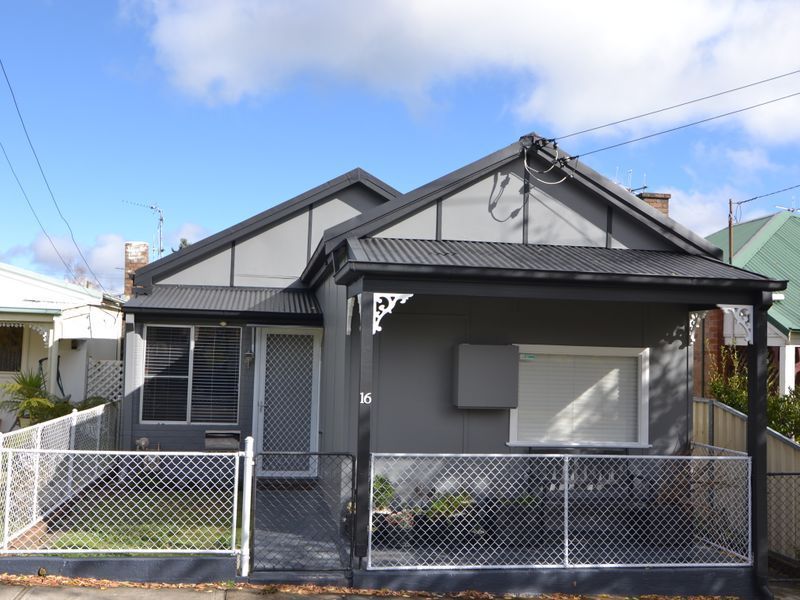 16 Laurence Street, Lithgow, NSW 2790