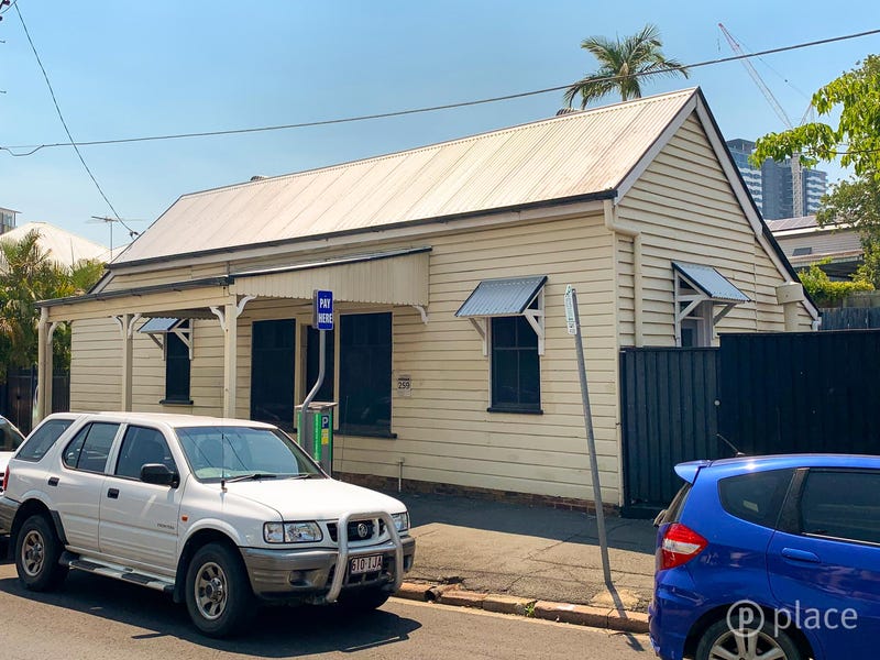 259 Water Street, Spring Hill, Qld 4000 House for Sale realestate