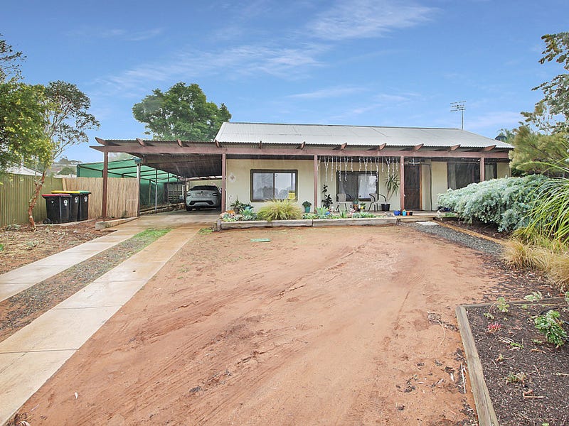 9 Railway Terrace, Paringa, SA 5340 Property Details