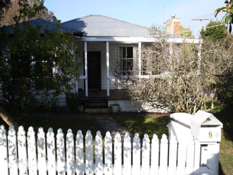 8 Westmount Road, Healesville, VIC 3777