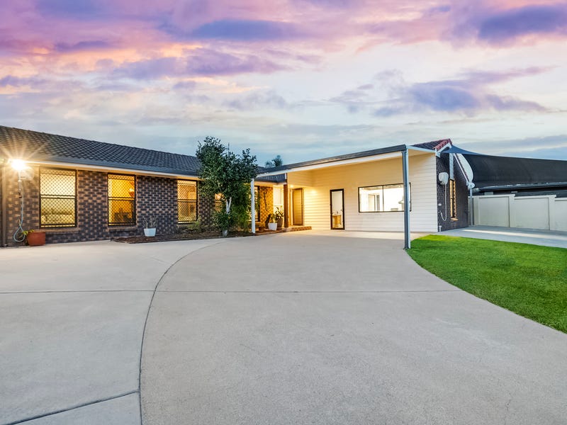 69 Rumrunner Street, Mermaid Waters, QLD 4218