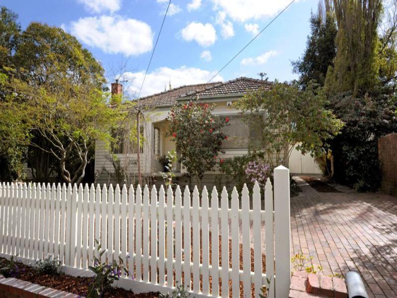 132 Green Street, Ivanhoe, Vic 3079 Property Details
