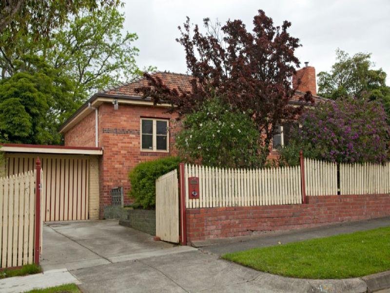 16 PURDY AVE, Dandenong, Vic 3175 Property Details