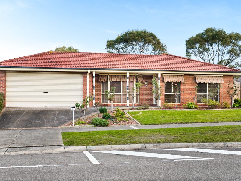 39 Dunbarton Drive, Pakenham, VIC 3810 - realestate.com.au