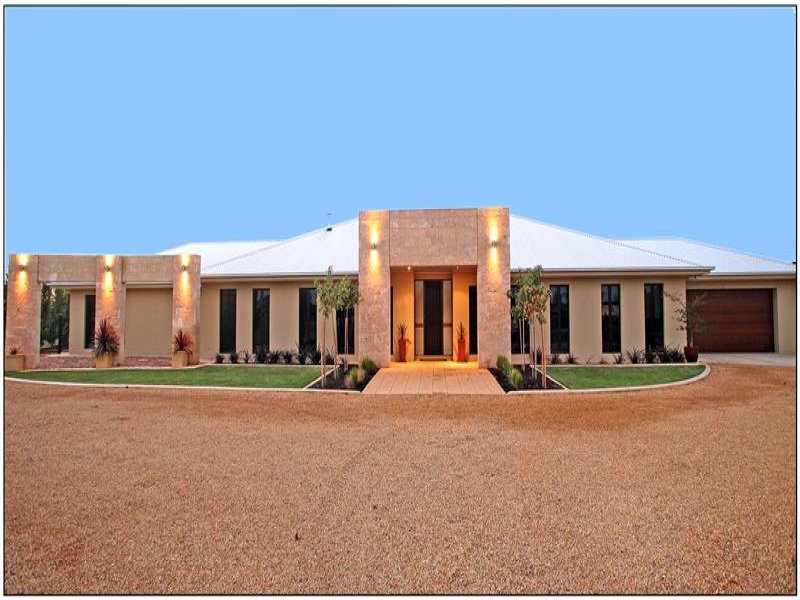 8 Grandview Way, Mildura, Vic 3500 Property Details