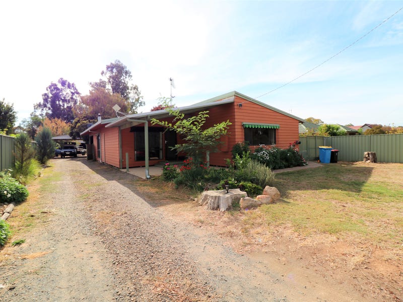 30 Station Street, Murchison, VIC 3610