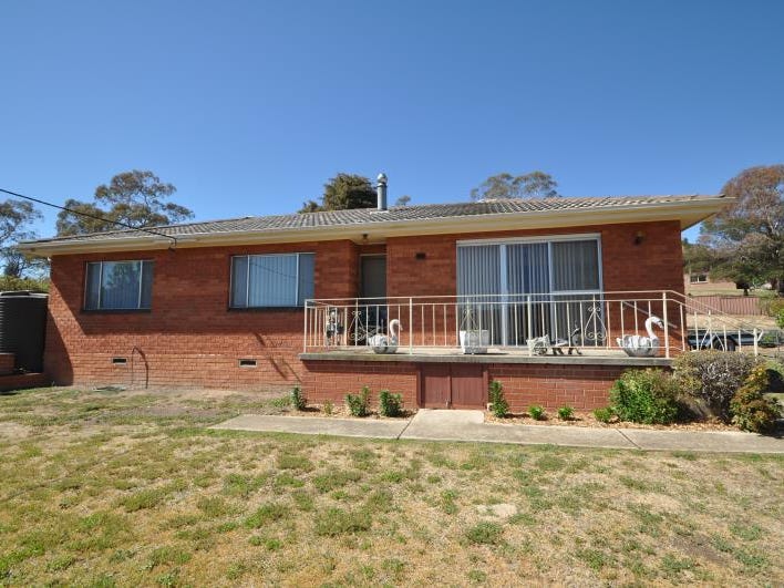 276 Sharp Street, Cooma, NSW 2630