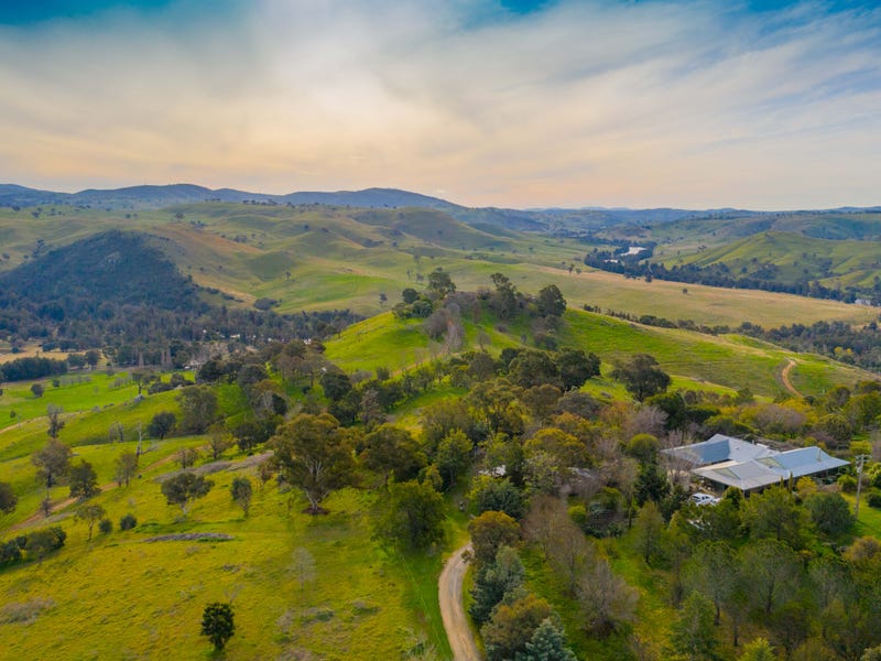 14 McCarthy Rd, Wallaroo, NSW 2618 Property Details