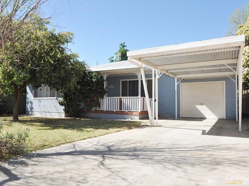 16 Strickland Street, Dubbo, NSW 2830 Property Details