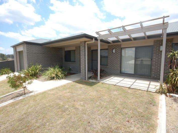 2/2 Natalia Court, Warwick, QLD 4370