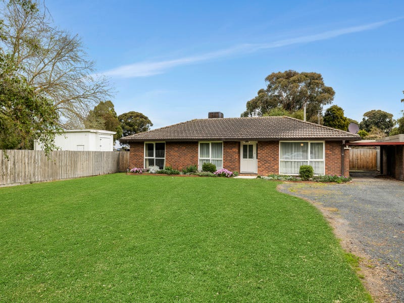 4 Railway Road, Clyde, Vic 3978 Property Details