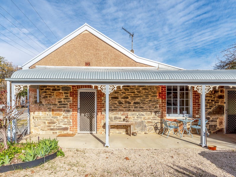 8 Upper Thames Street, Burra, SA 5417 Property Details