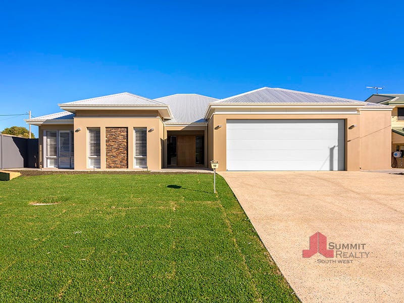 19 Ashton Road, Binningup, WA 6233 Property Details