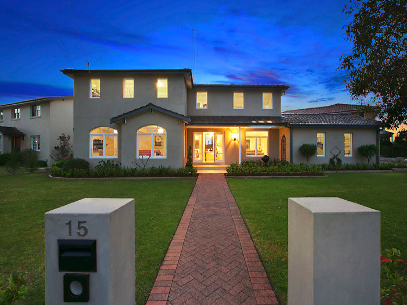 15 Hayle Street, St Ives, NSW 2075