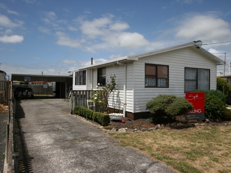 15 Hellyer Street, Smithton, TAS 7330