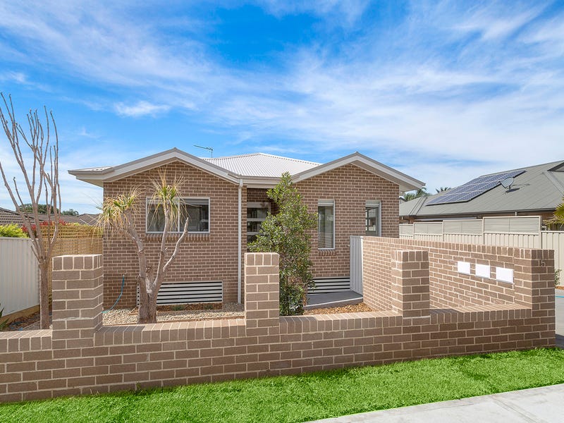 2/5 Ryan Street, Balgownie, NSW 2519 Villa for Sale