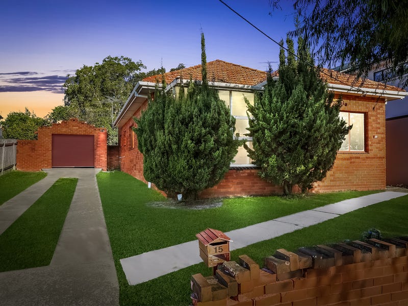 15 Warburton Street, Chifley, NSW 2036 Property Details