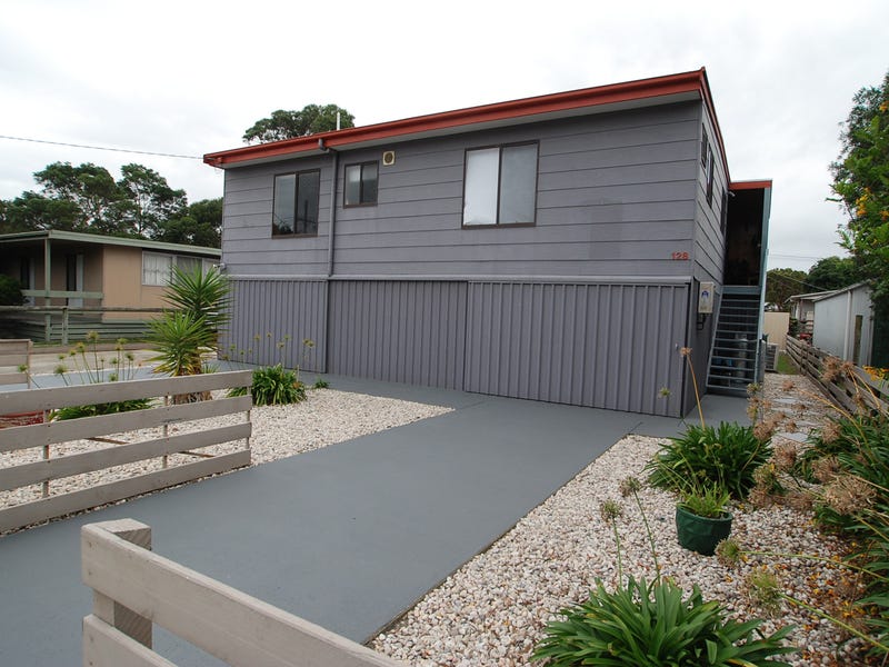 128 Wallaby Street, Loch Sport, VIC 3851