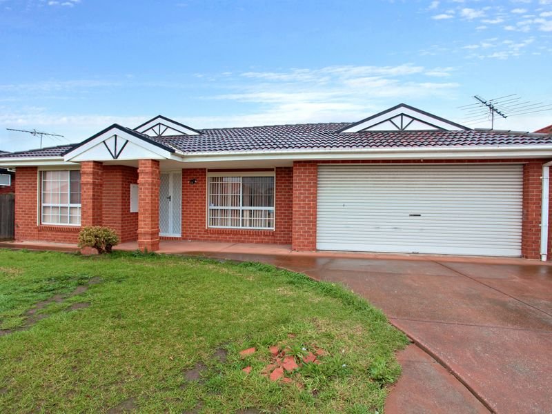 13 Oarsome Drive, Delahey, VIC 3037
