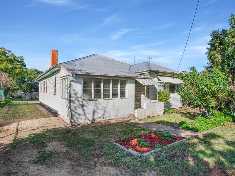 42 Mathews Street Tamworth Nsw 2340 Property Details