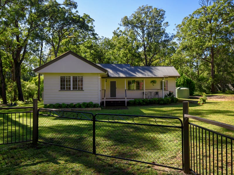 6 Fairy Road, Cabarlah, Qld 4352 Property Details