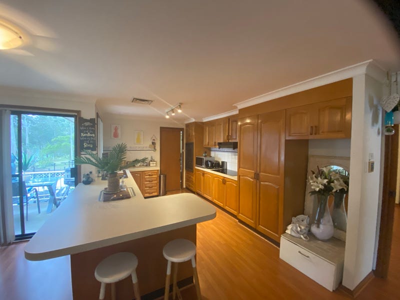 16 Harwood Close, Mannering Park, NSW 2259