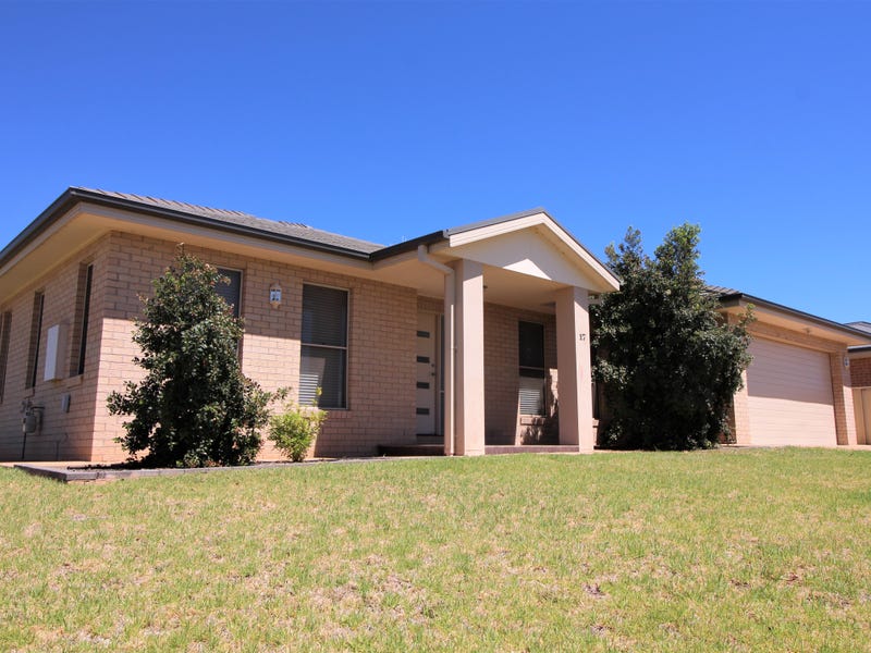 17 Gillmartin Drive, Griffith, NSW 2680 Property Details