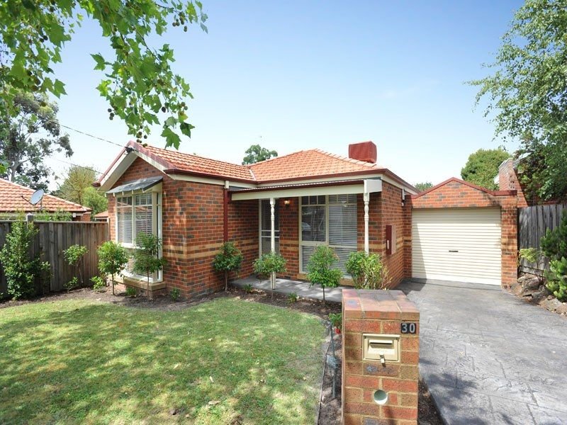 30 Kitchener Road, Croydon, VIC 3136
