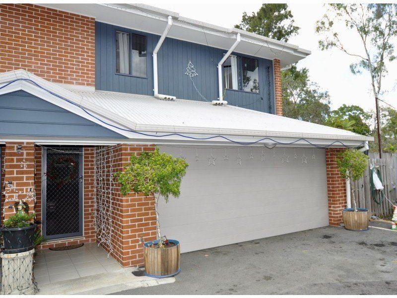 4/170 Whiting Street, Labrador, Qld 4215