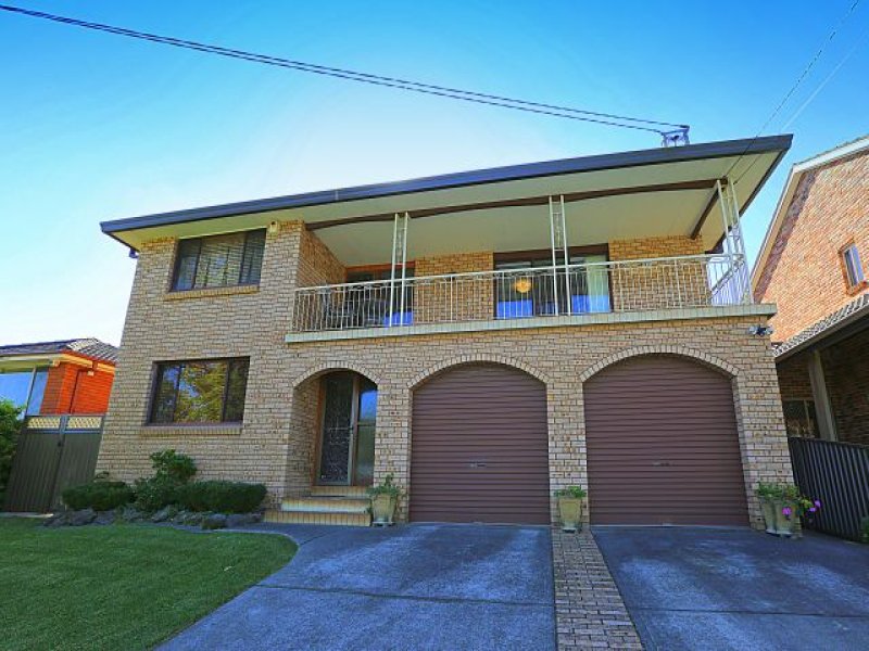 33 Universal Avenue, Hall, NSW 2198