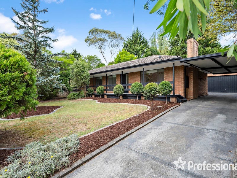 3 Dysart Place, Mooroolbark, Vic 3138 Property Details