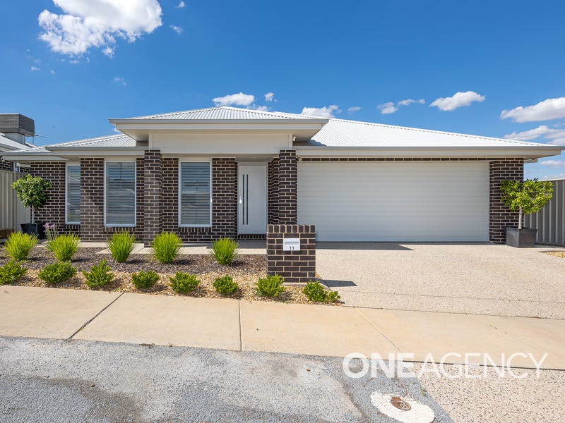 11 AH KET AVENUE, Lloyd, NSW 2650 Property Details