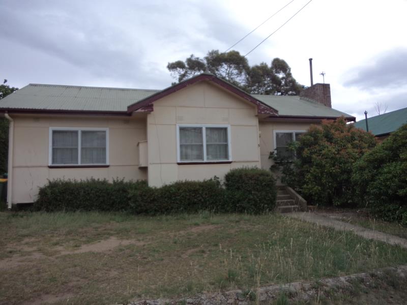 5 Baroona Avenue, Cooma, NSW 2630