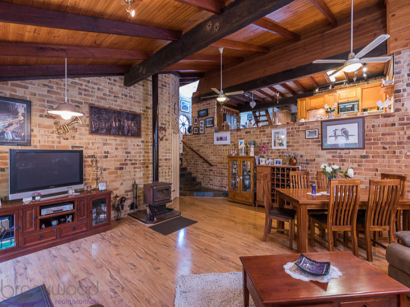 112 Old York Road, Greenmount, WA 6056