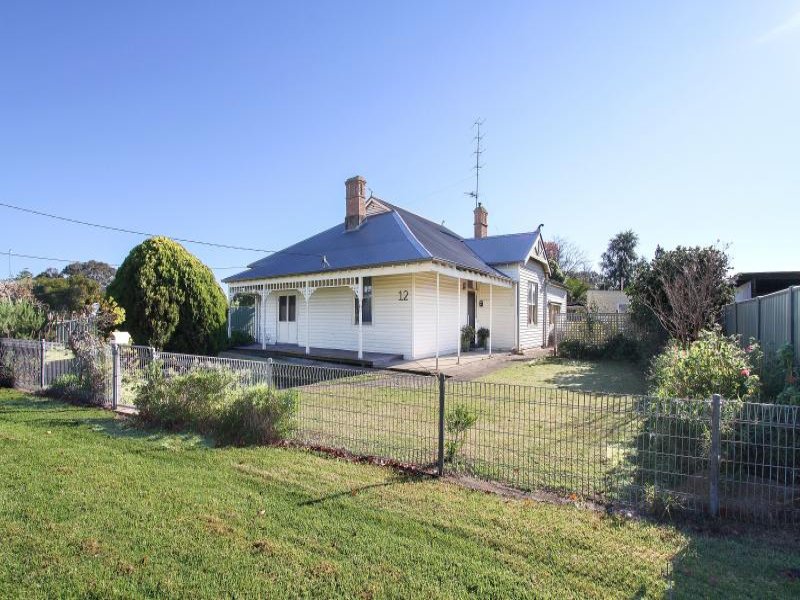 12 Laura Street, Maffra, Vic 3860 Property Details