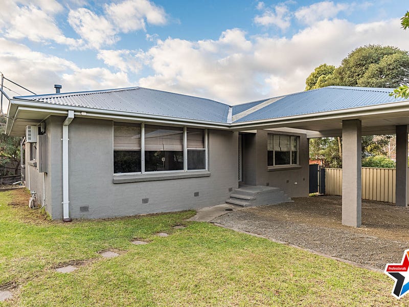 7 Durham Road, Kilsyth, Vic 3137 Property Details