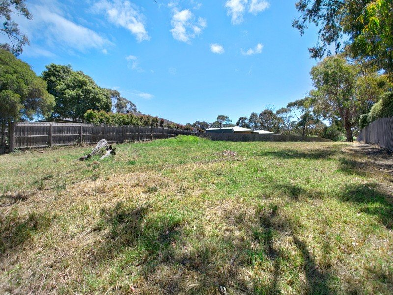 70 Hopetoun Avenue, Mount Martha, VIC 3934 - realestate.com.au