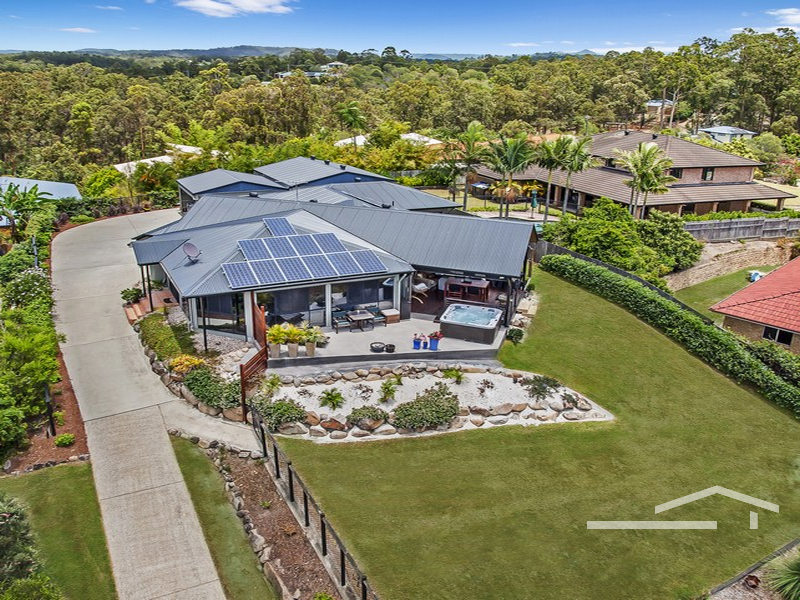 4 Crebra Lane, Cashmere, Qld 4500 Property Details