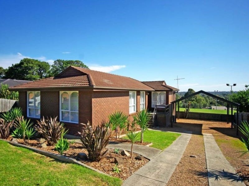 5 Simmonds Place, Endeavour Hills, VIC 3802