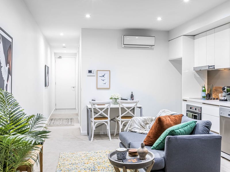 Real Estate & Property for Sale in Glen Huntly, VIC 3163 (+1 location