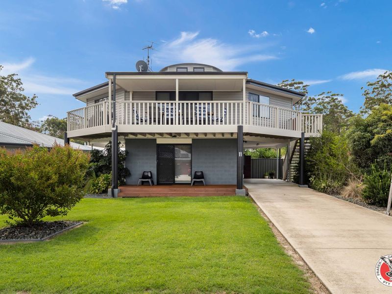 11 Martin Place, Broulee, NSW 2537 Property Details