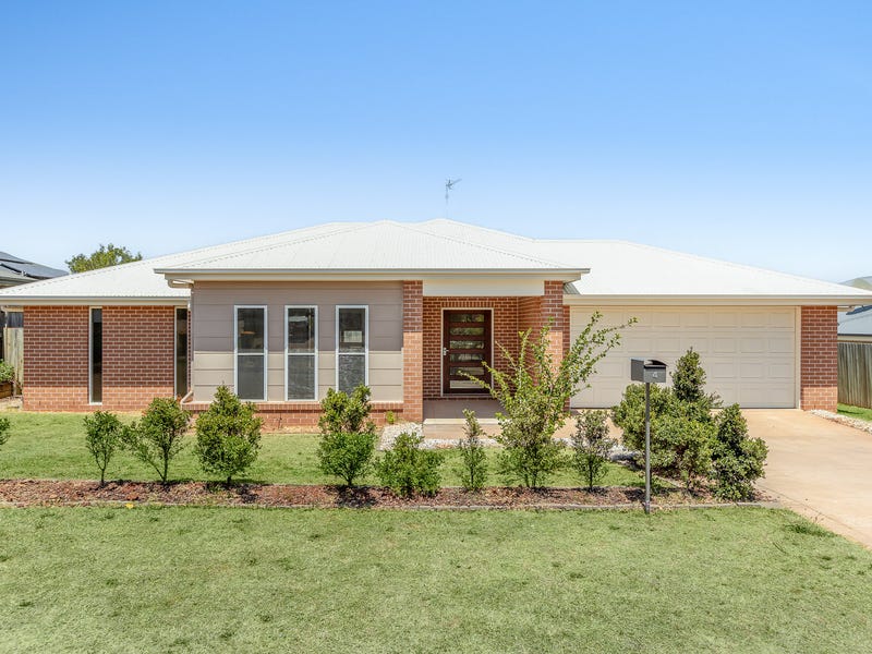 4 Opal Street, Glenvale, Qld 4350 Property Details