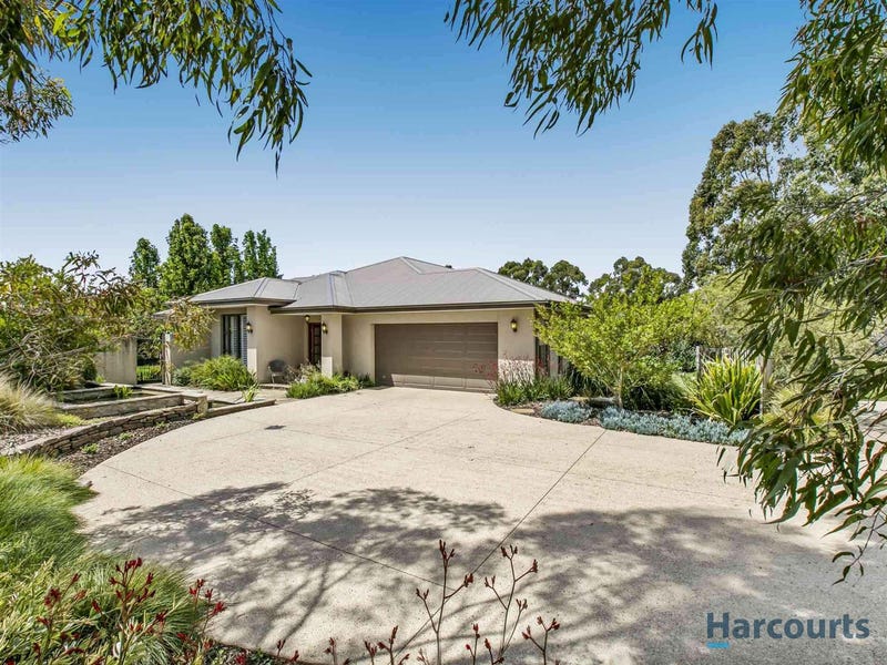 33 Fairway Drive, Drouin, VIC 3818