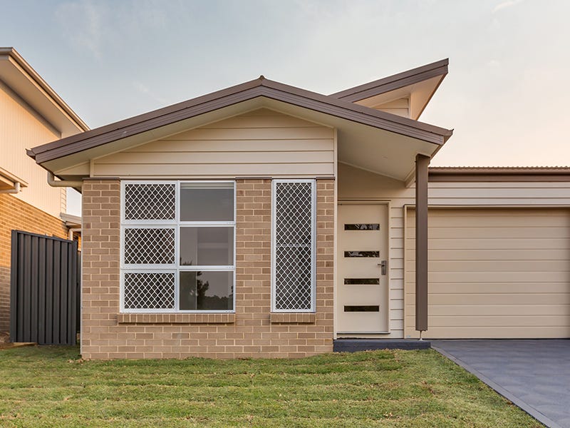 204 Johns Road, Wadalba, NSW 2259